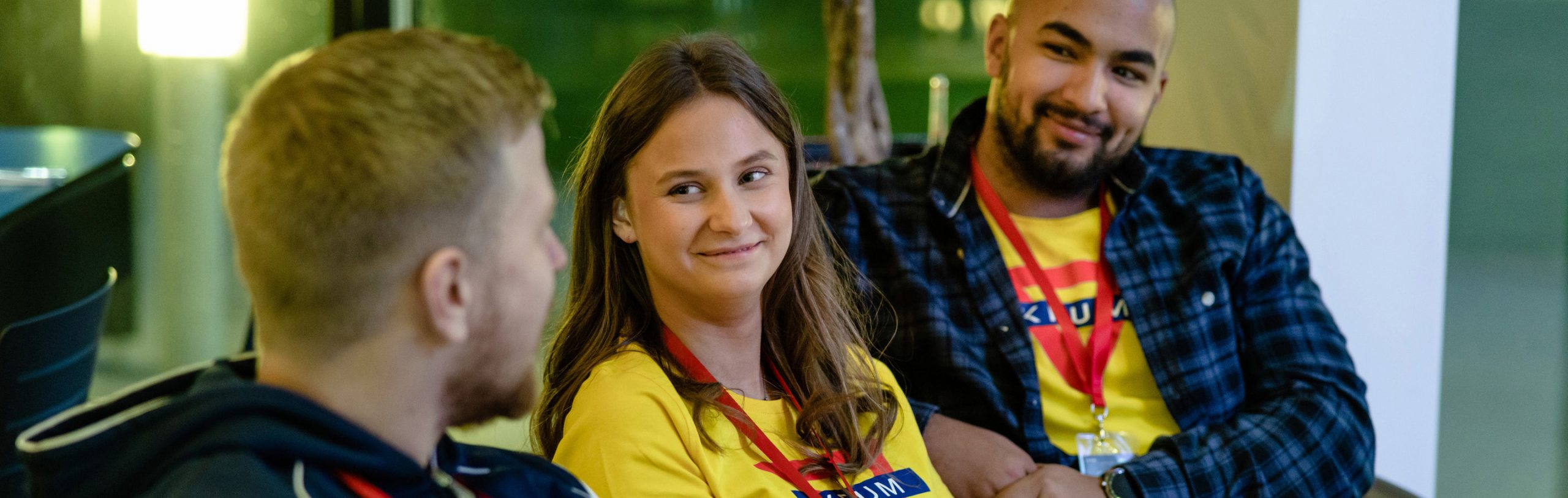 Unga KFUMare samtalar under KFUM Sveriges Riksombudsmöte 2021