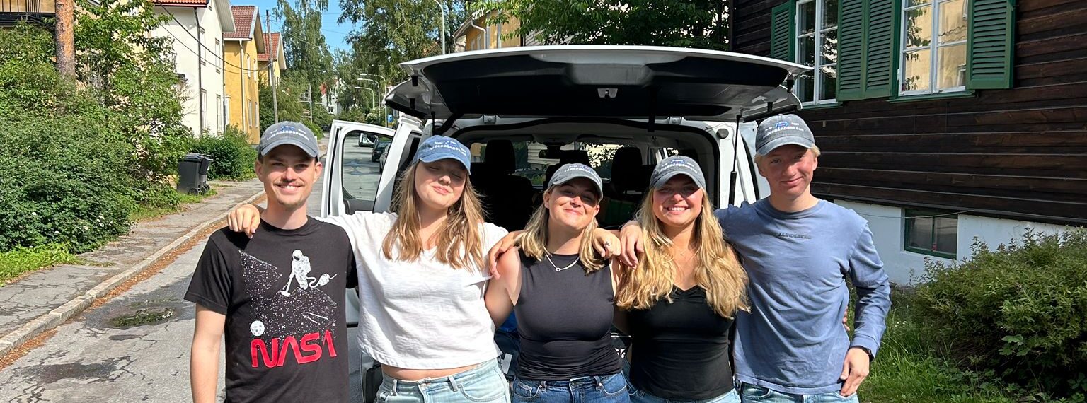 Unga på lägergårdsresan 2026